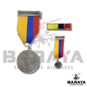 Medalla Juan Bautista Solarte Obando caja completa