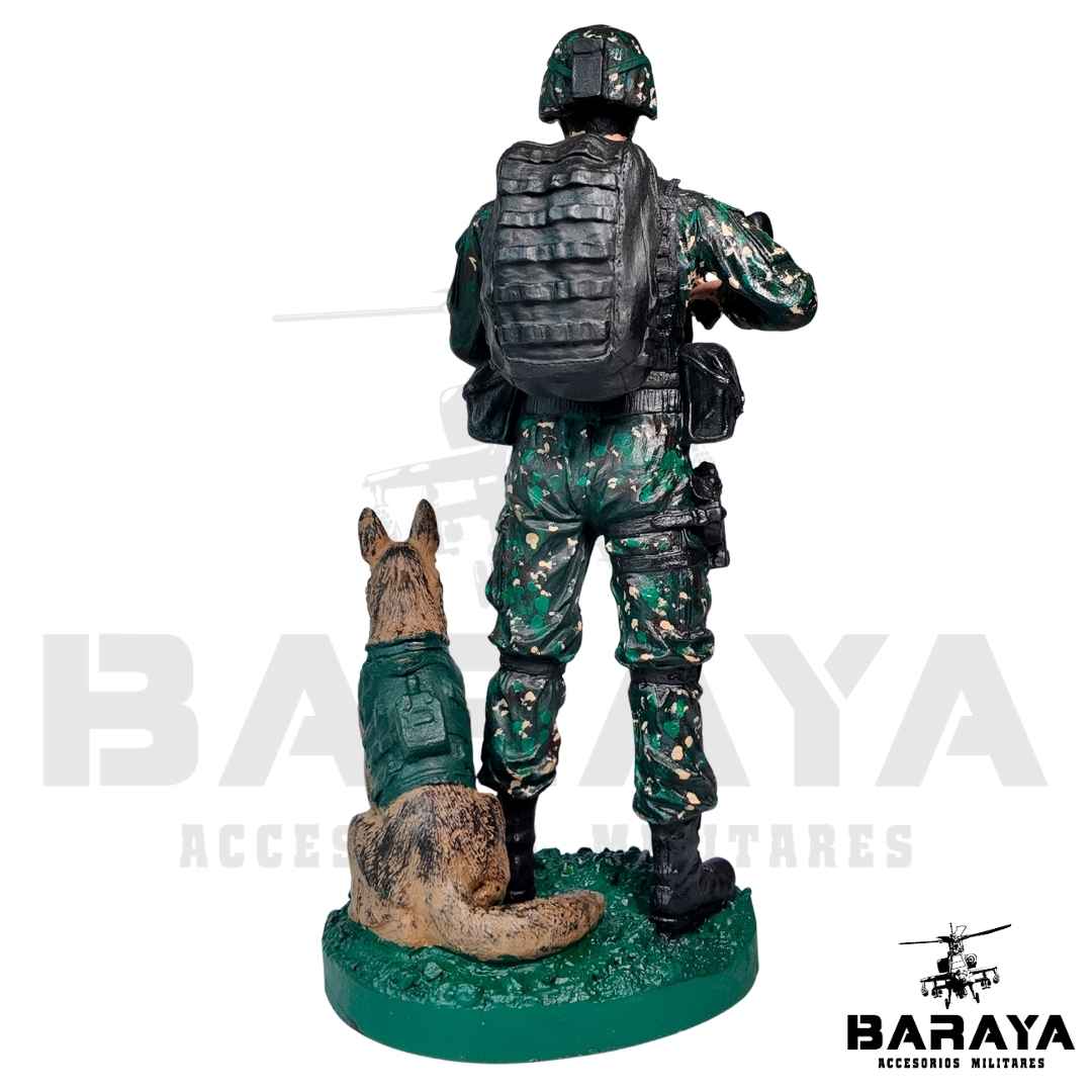 Figura Militar con Guía Canino - Imagen 2